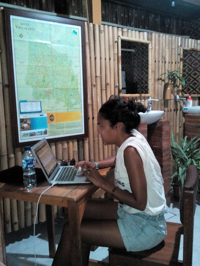 Glory Homestay Jogyakarta Zewnętrze zdjęcie